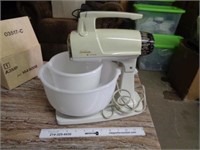 Vintage Sunbeam Mixer & 2 Bowls