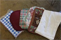 SELECTION OF PLACEMATS