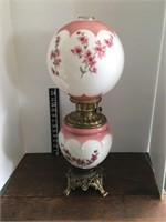 Beautiful double globe lamp