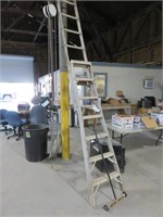 Adjustable Aluminum Ladder & Shop Magnet