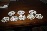 8 Small Collector Plates