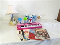 Barbie keyboard, Disney princess lamp - has some