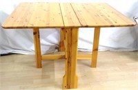 Pine 2-Sided Folding Table