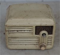 Vintage Arvin 1940-50's Small Bakelite Radio