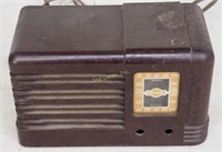 Vintage Small R C A Bakelite Radio Am Tube Model