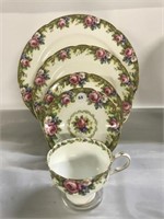 Paragon Tapestry Rose 5pc Place Setting
