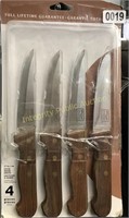 4 Chicago cutlery steak knives
