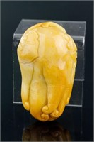 29659Chinese Yellow Hardstone Buddha's Hand Toggle