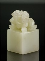 Chinese White Shoushan Stone Carved Lion Seal