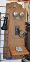 Antique Hipwell MFG Co. Wall Mounted Telephone