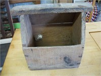 Primitive Fruit crate Shoe shine box