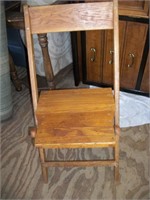 Snider Oak Folding chair