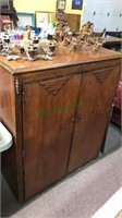 Walnut cabinet with two doors, two drawers and