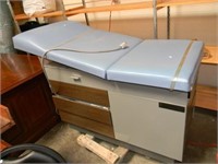 Ritter 100 Medical Exam Table