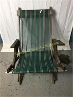 Wood & Mesh Lounge Chair