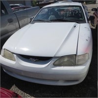 58	1996	FORD	MUSTANG 	WHITE	1FALP4040TF217591