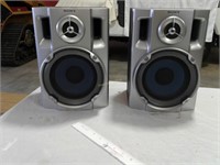 Pair of Sony speakers