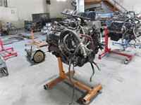 2011 4.6 L V8 Engine on Stand