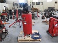 Air Compressor w/ Assorted Hose