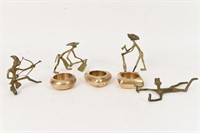 GROUPING OF DECORATIVE BRASS FIGURES ETC.