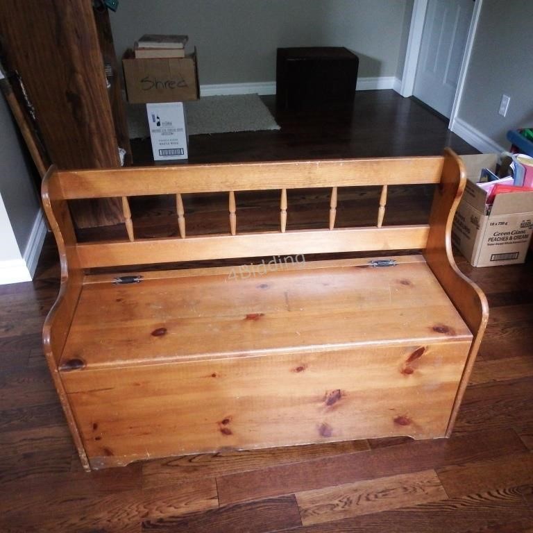 Wellesley Downsizing Online Auction  (More to come)