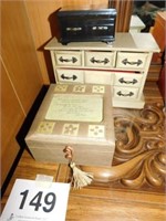Jewelry box - music box - decorative storage box