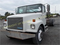 1994 GMC 60 SERIES CAB & CHASSIS
