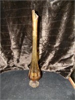 VINTAGE TALL SWUNG GLASS AMBER/HONEY STRETCH VASE