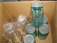 Ball pint jars with 5 zinc lids (12)