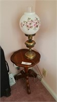 Small wooden pie crest table and lamp