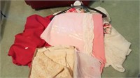 Table Cloths - lace, linen, seasonal