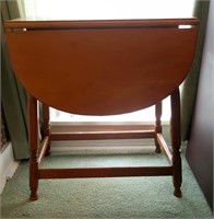 Drop leaf end or lamp table