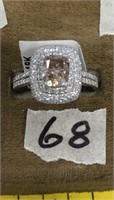 18K white gold diamond ring, fancy light brown dia