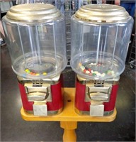 DOUBLE GUMBALL MACHINE on Stand w/Key