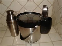 OXO Ice Bucket & Oggi Drink Shaker