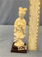 4" ivory carving of an oriental woman mounted on a