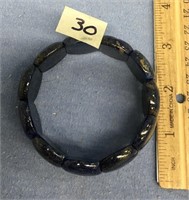 Lapis flat bead stretch bracelet   (g 22)