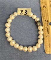 Freshwater pearl stretch bracelet  (g 55)