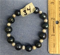 Black and white freshwater pearl stretch bracelet