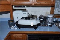 Lot #38 Kitchen Appliance lot to include;