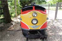 Miniature Train, 16 Gauge w/Track & Signal
