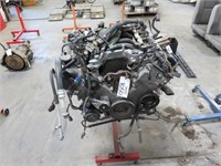 2011 4.6 L V8 Engine on Stand