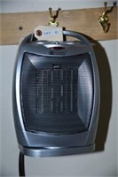 Lot #82 Utilitech home space heater