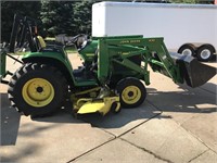 John Deere 4300