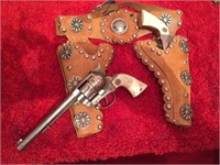 Leather Holster w/ (2) Toy Guns - Cowboy Brand
