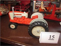 Toy 901 Ford Tractor