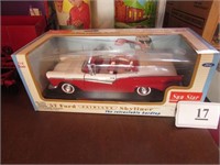 1957 Ford Fairlane - Model Car in Box