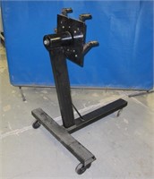 Rolling engine stand