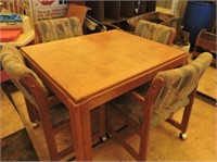Oak Dining Room Table & Chairs