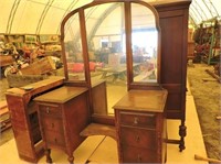Antique Malcolm Vanity w/ swing mirror & bench